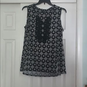 Sleeveless dress top